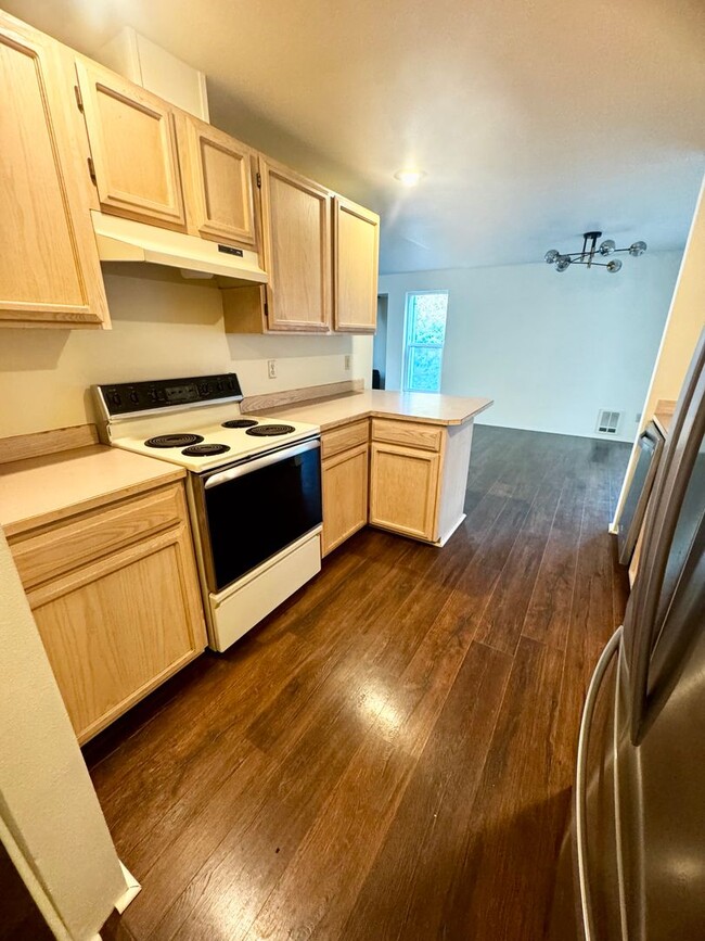 Building Photo - Cozy single-story home In Poulsbo.