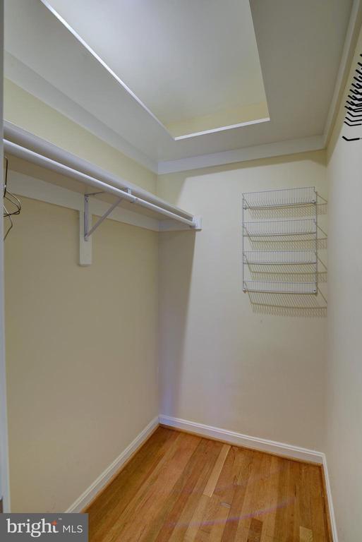 Building Photo - 8521 Tysons Ct