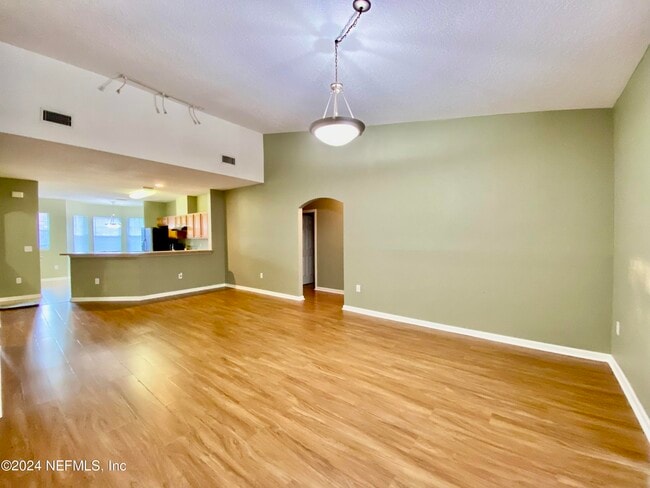 Building Photo - 5663 Greenland Rd