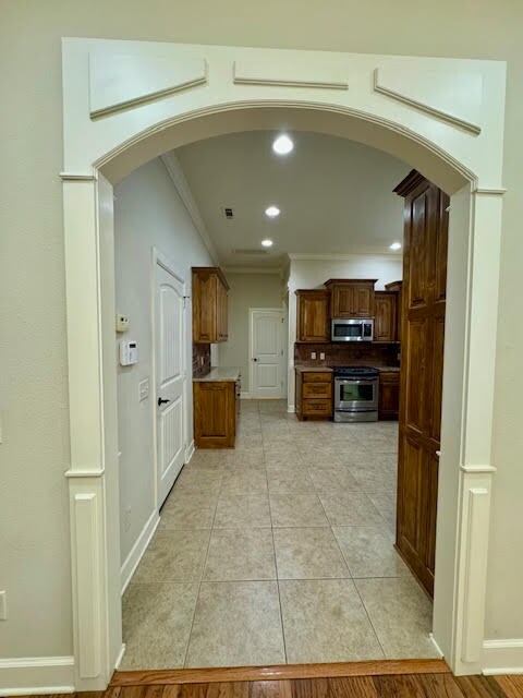 Building Photo - 3704 W Cherokee Rd