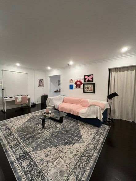 Building Photo - 1424 N Crescent Heights Blvd