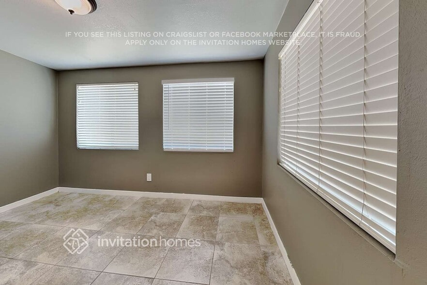 Building Photo - 3502 E Blanche Dr