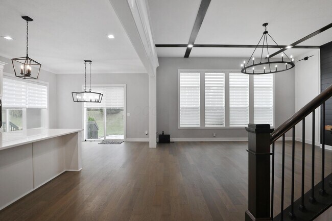 Building Photo - 2246 Koester