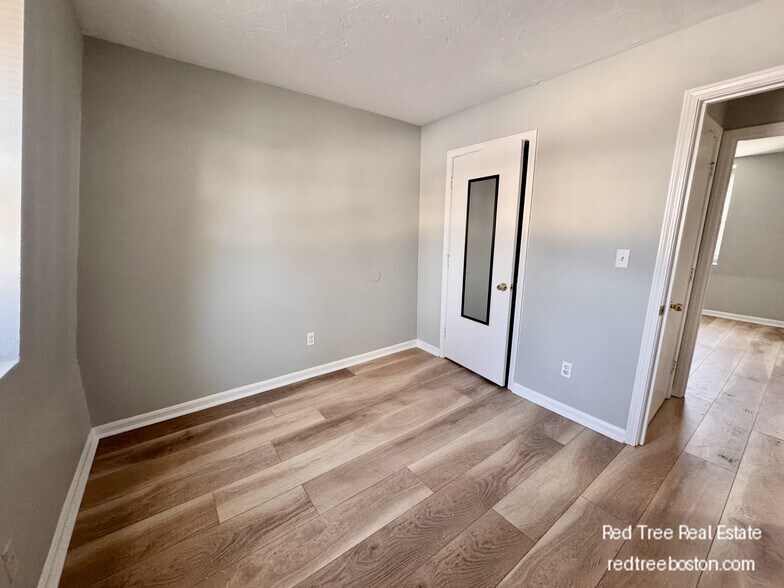 Building Photo - 68 Readville St