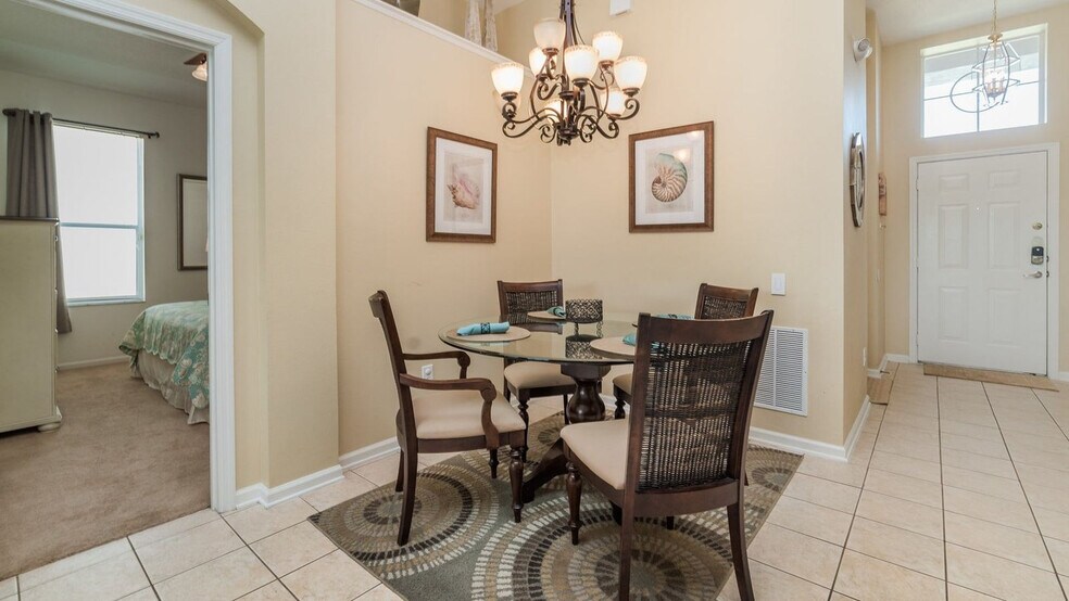 Building Photo - 8137 Sun Palm Dr