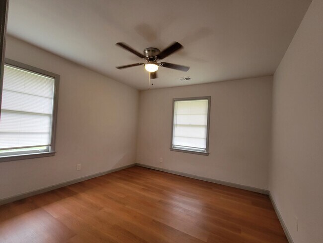 Building Photo - 5256 Eubanks Dr
