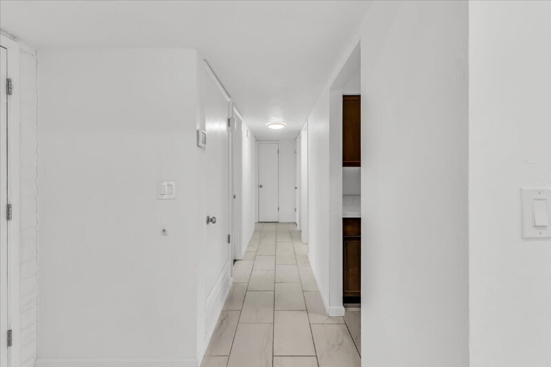 Building Photo - 7651 E Mary Dr