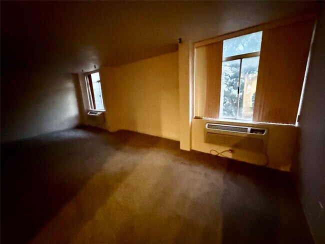 Building Photo - 7520 Hornwood Dr