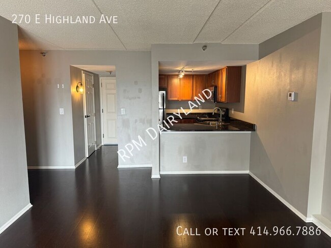 Building Photo - 270 E Highland Ave