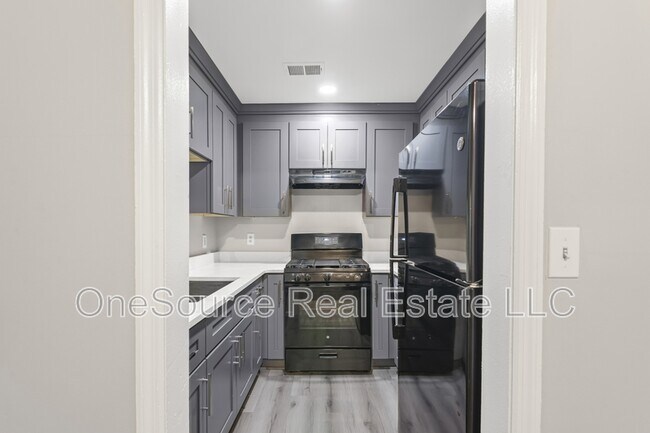 Building Photo - 3515 Ten Oaks Cir