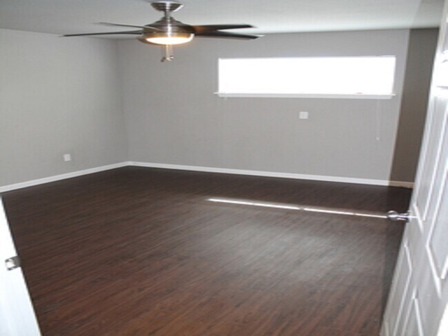 Building Photo - 2801 Carrolton St