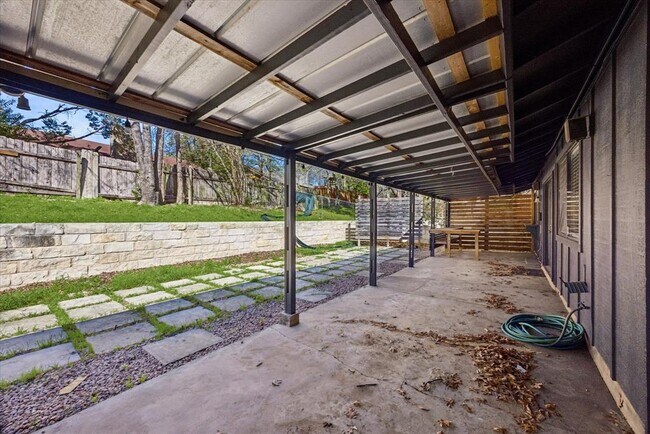 Building Photo - 1309 Warrington Dr