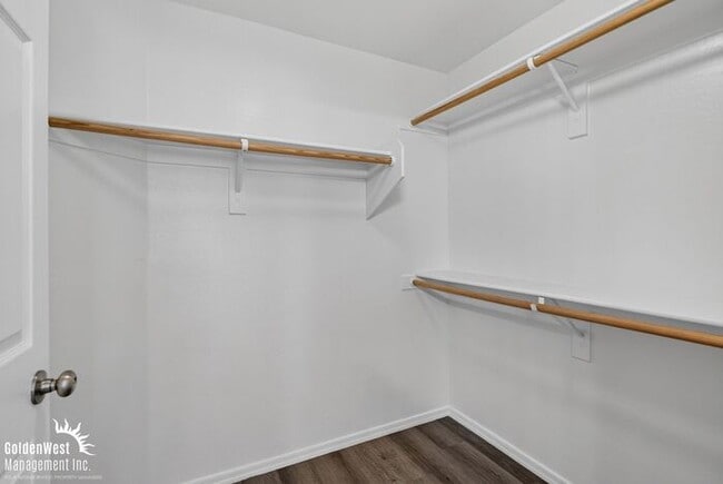 Building Photo - Beautiful 2Bdm 2Ba Condo with Community Pool in Glendale!