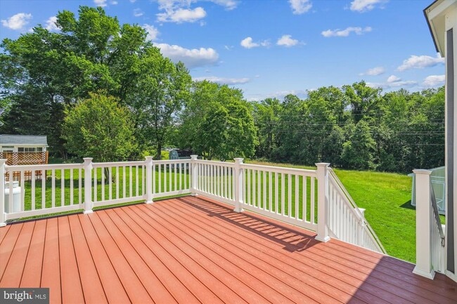 Building Photo - 10902 Valley Brook Dr