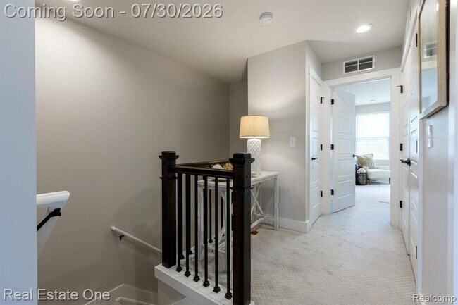 Building Photo - 2785 Hartwick Dr