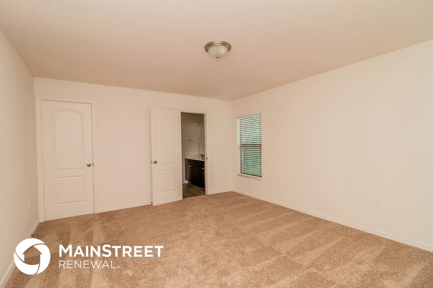 Building Photo - 1864 Piedmont Ct