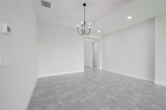 Building Photo - 14040 Spruce Pne Dr