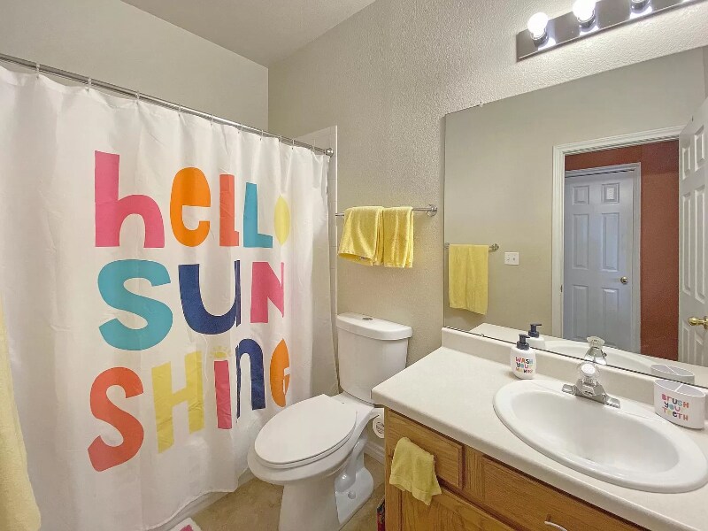 Building Photo - 12063 W 83rd Ln