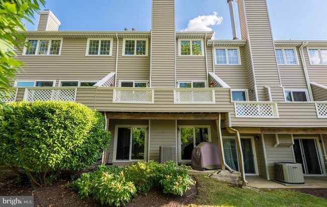 Building Photo - 79 Andover Ct