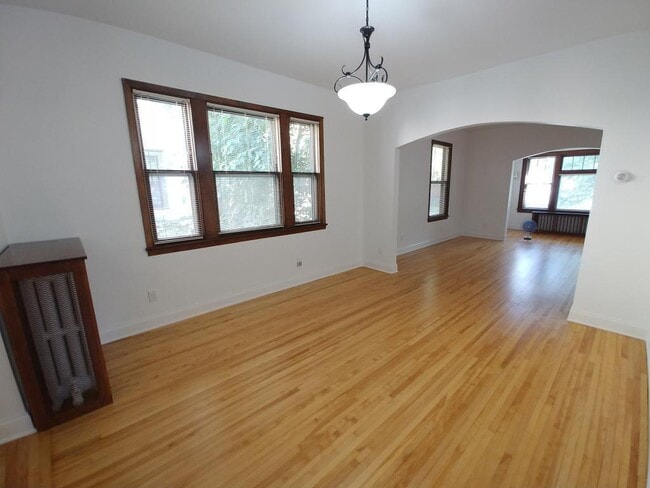 Building Photo - 1210 W 32nd St