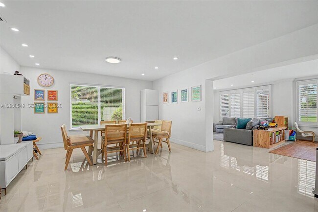 Building Photo - 7230 SW 104th St