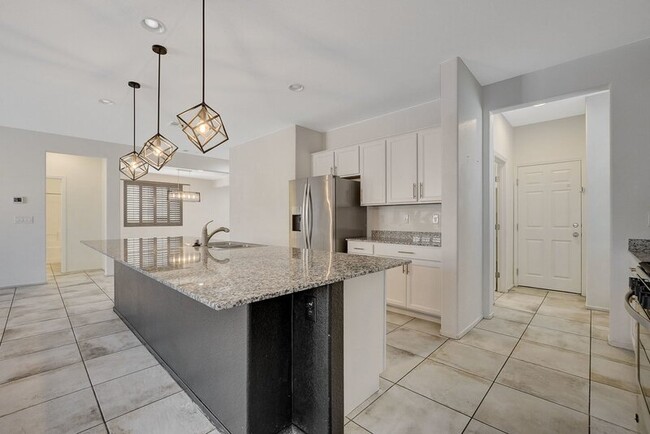 Building Photo - 5128 Granite Basin St