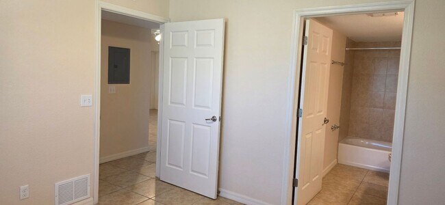 Building Photo - 26172 Explorer Rd