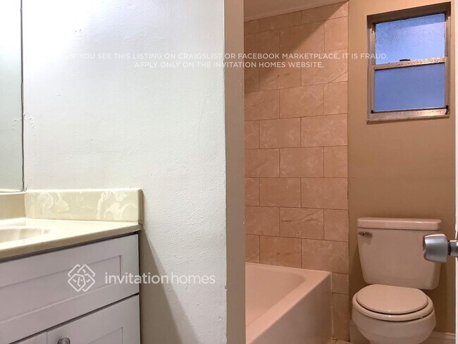 Building Photo - 4037 Eastridge Dr