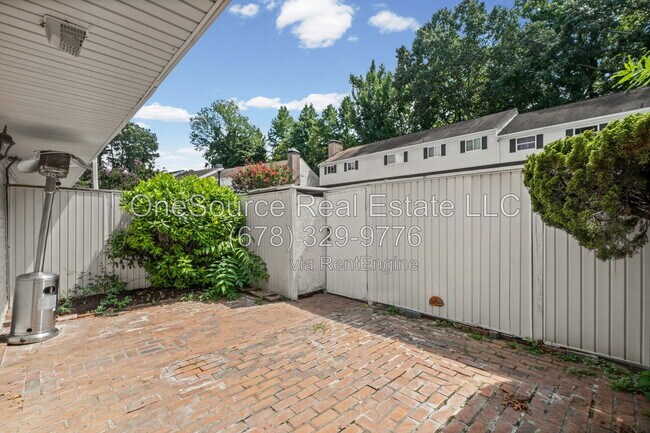 Building Photo - 7312 Cardigan Cir NE