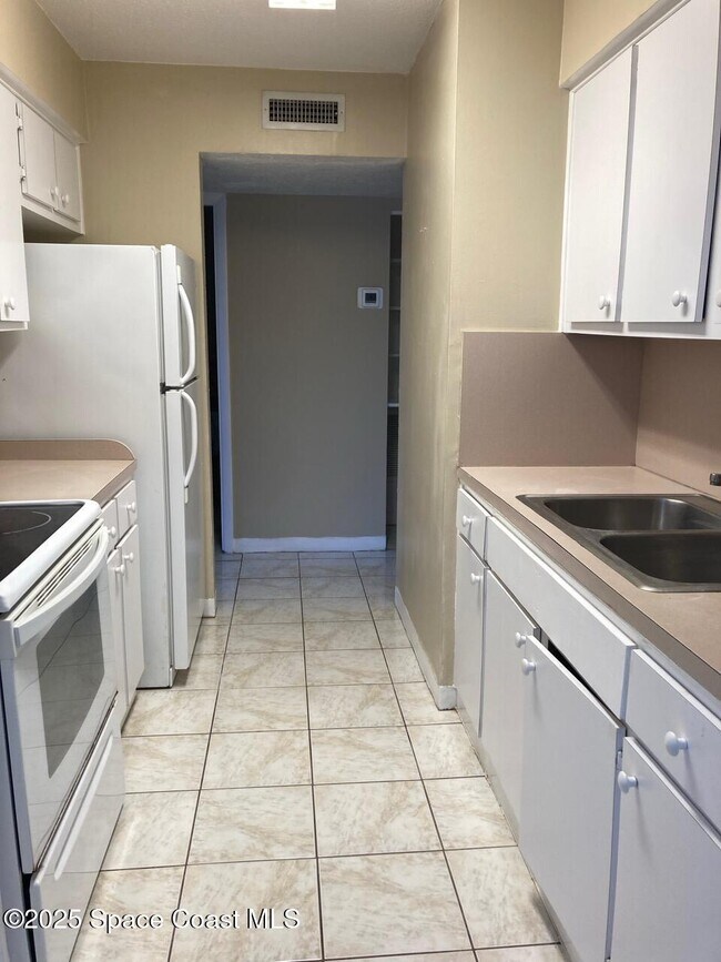 Building Photo - 8401 N Atlantic Ave