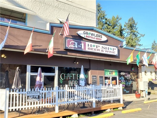 Building Photo - 146 N 144th St