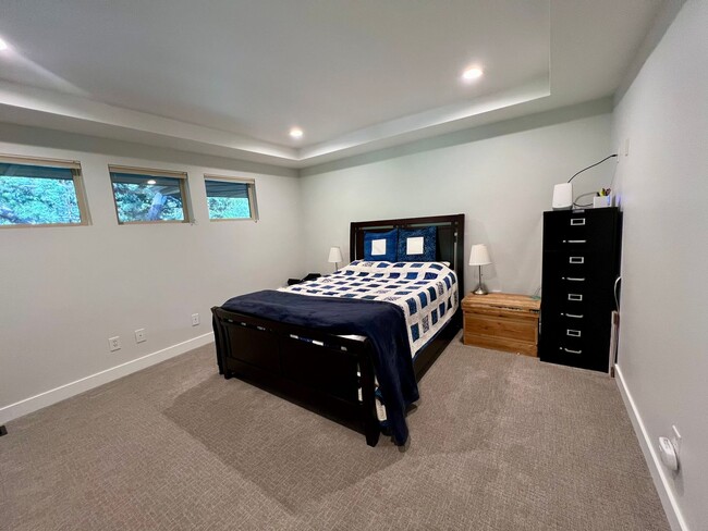 Building Photo - A Rare Offering in Bend’s Most Desirable A...
