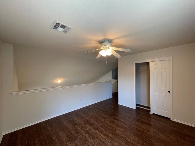 Building Photo - 3830 Castle Rock Cove