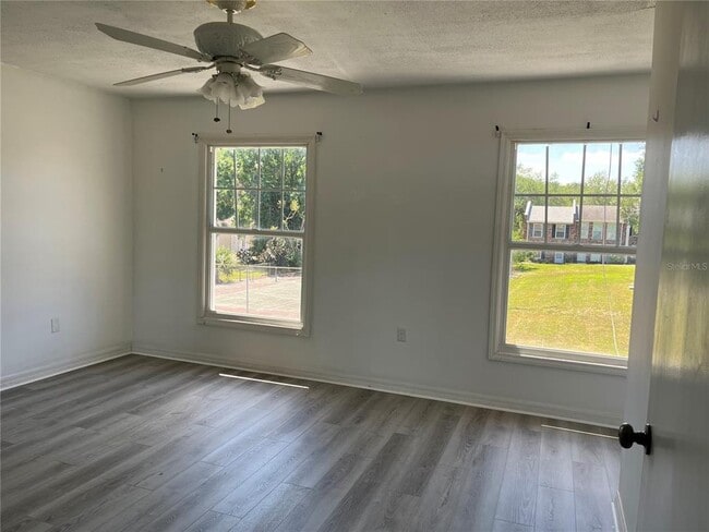 Building Photo - 5850 Cypress Gardens Blvd