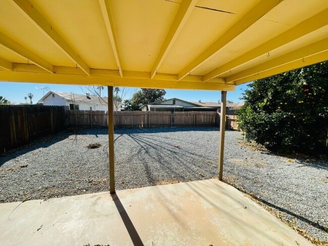 Building Photo - 2253 San Bernardo Ave