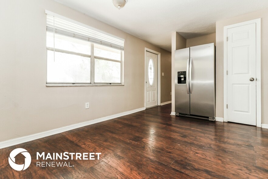 Building Photo - 6425 Pueblo Ave