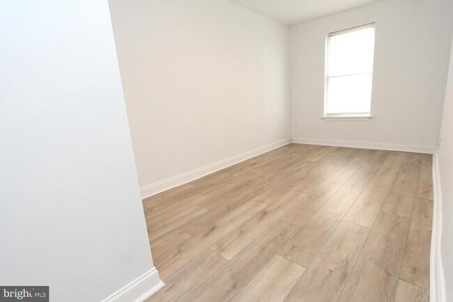 Building Photo - 2019 N 2nd St