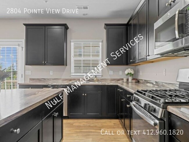 Building Photo - 2804 Pointe View Dr