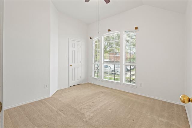 Building Photo - 1407 Clear Creek Dr