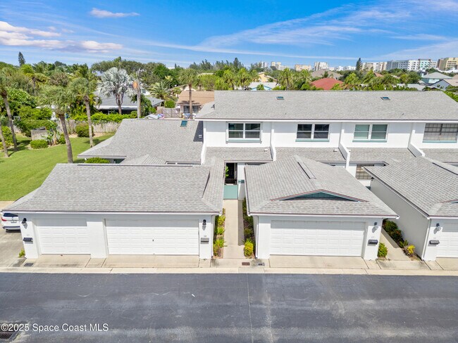 Building Photo - 290 Paradise Blvd