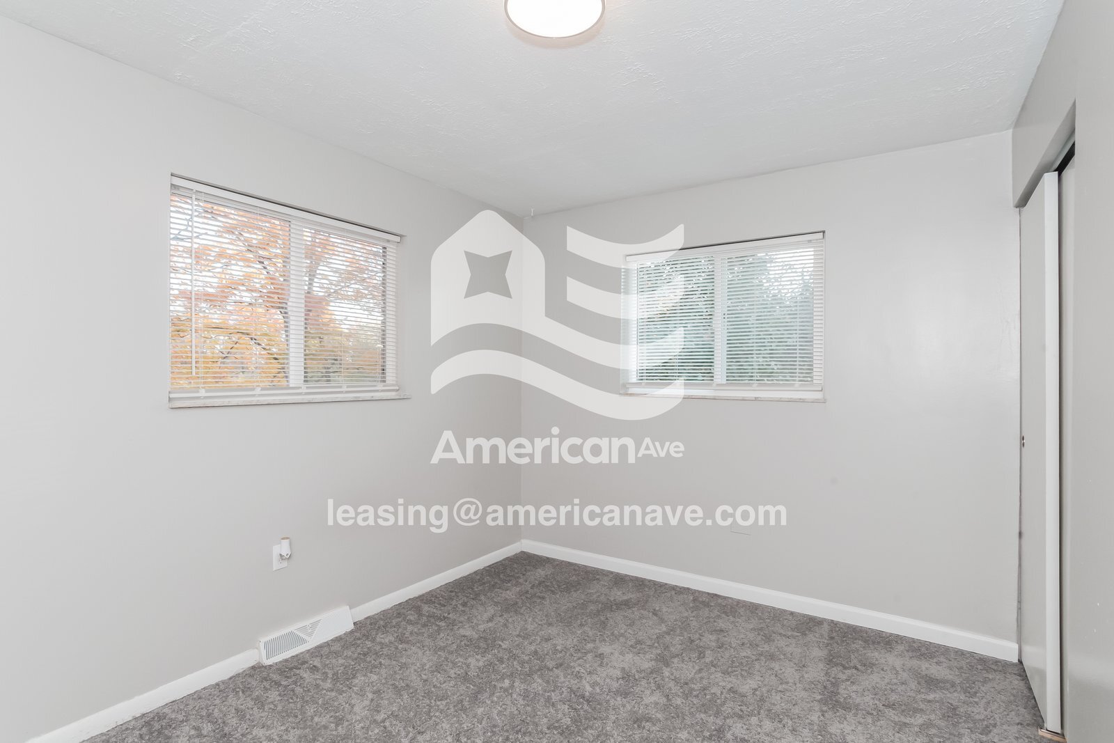 Building Photo - 3075 Percy Ave