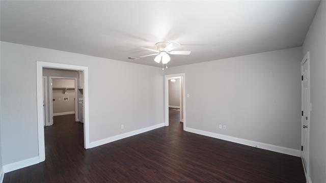 Building Photo - 313 E Columbia St