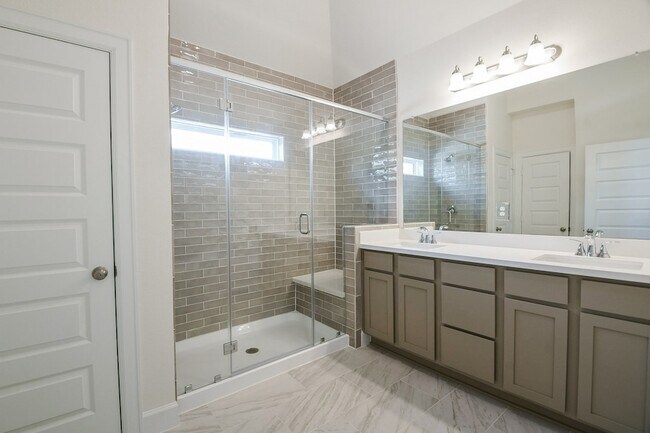 Building Photo - 11416 Lucky Fls Dr