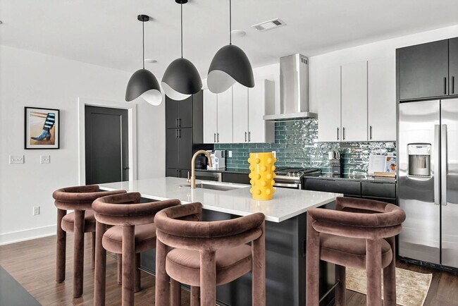 Building Photo - 103 Lucile St