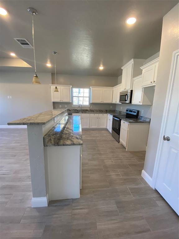 Building Photo - 4309 Spencer-