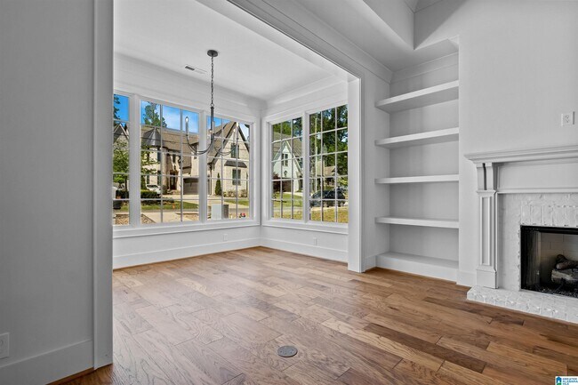 Building Photo - 3789 Poe Dr