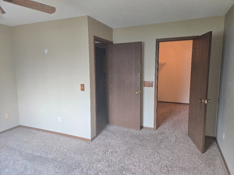 Building Photo - 6955 Dorr St