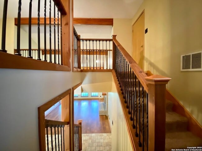 Building Photo - 8911 Shady Leaf