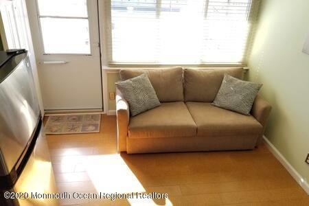 Building Photo - 1515 Boulevard