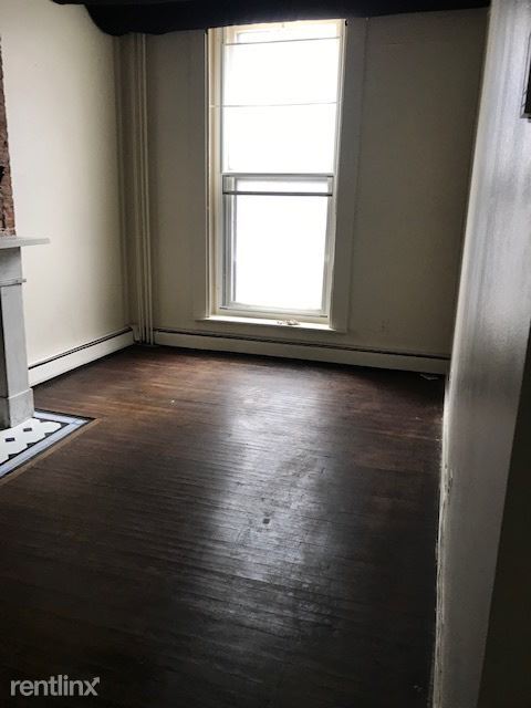 Building Photo - 2037 Walnut St